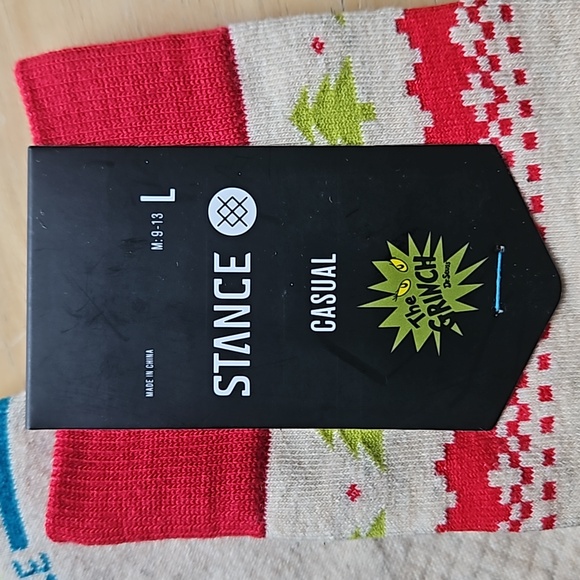 THE GRINCH SOCKS - Picture 3 of 9